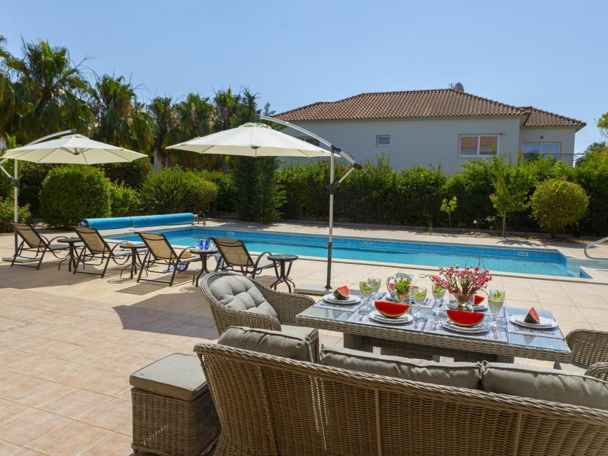 Villa Meneou Seaside Mansion 7 Larnaka Exterior foto