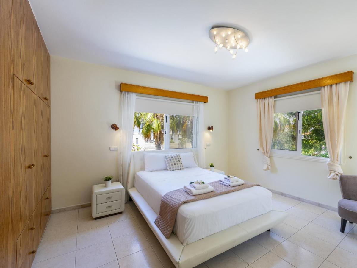 Villa Meneou Seaside Mansion 7 Larnaka Exterior foto